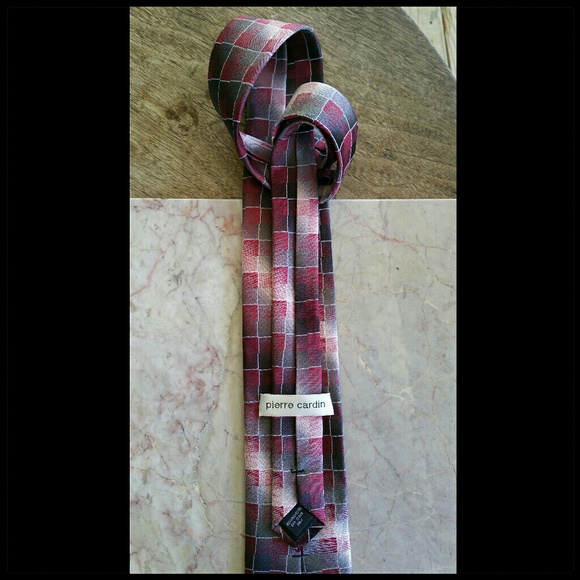 ☆Host Pick☆ Pierre Cardin Tie - Picture 2 of 2